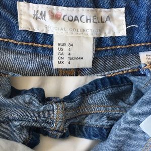 H&M Shorts - H&M x Coachella High-Rise Embroidered Shorts 4 H&M Shorts - H&M x Coachella High-Rise Embroidered Shorts 4